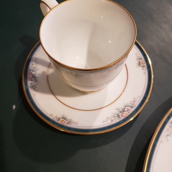 Noritake Landon 5-piece place setting - Picture 5 of 5
